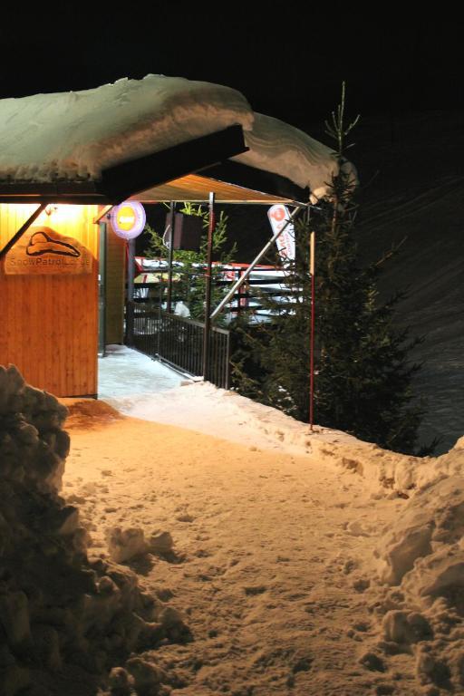 Snow Patrol Lodge Tetovo Exterior foto